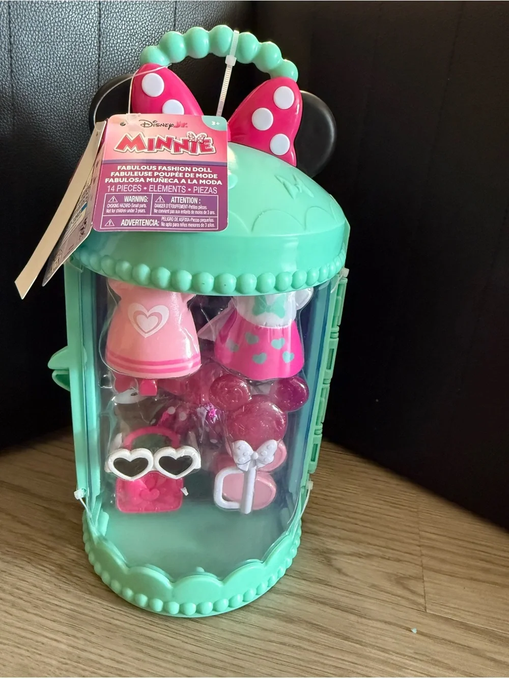 NEW Disney Junior Minnie Mouse Fabulous Fashion Doll set
